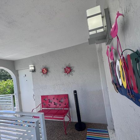 Stylish 2 Bedrooms Apartment By Miami International Airport エクステリア 写真