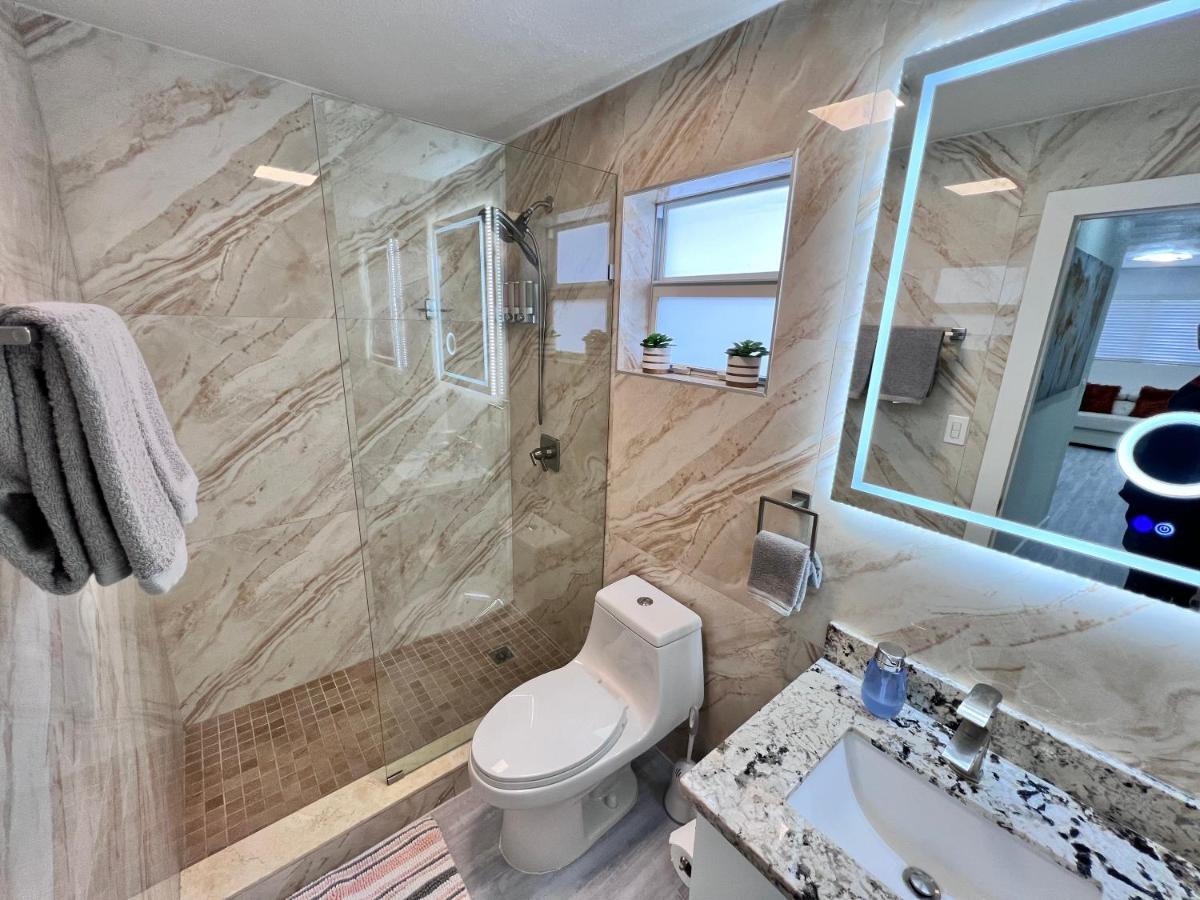 Stylish 2 Bedrooms Apartment By Miami International Airport エクステリア 写真
