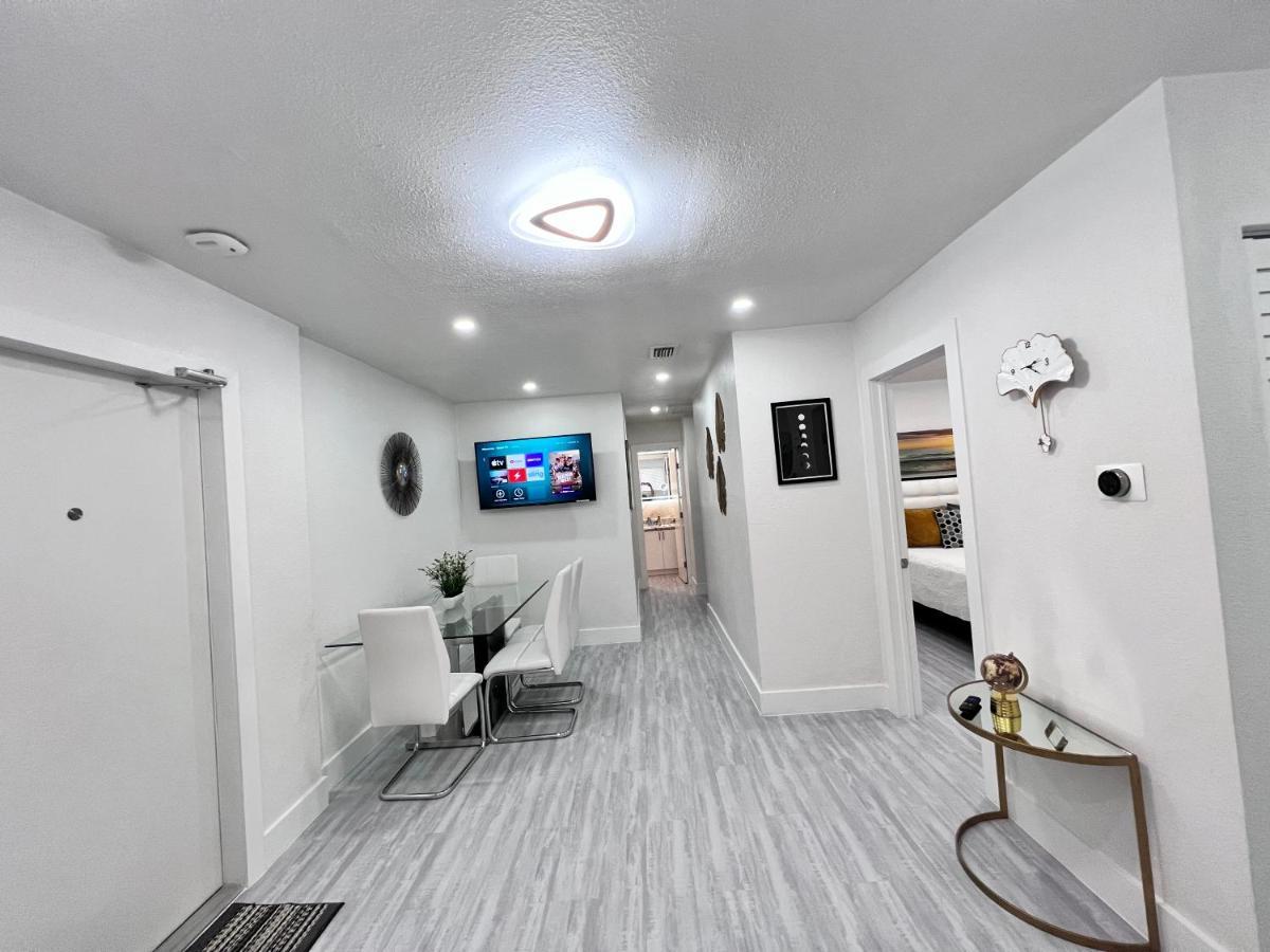 Stylish 2 Bedrooms Apartment By Miami International Airport エクステリア 写真